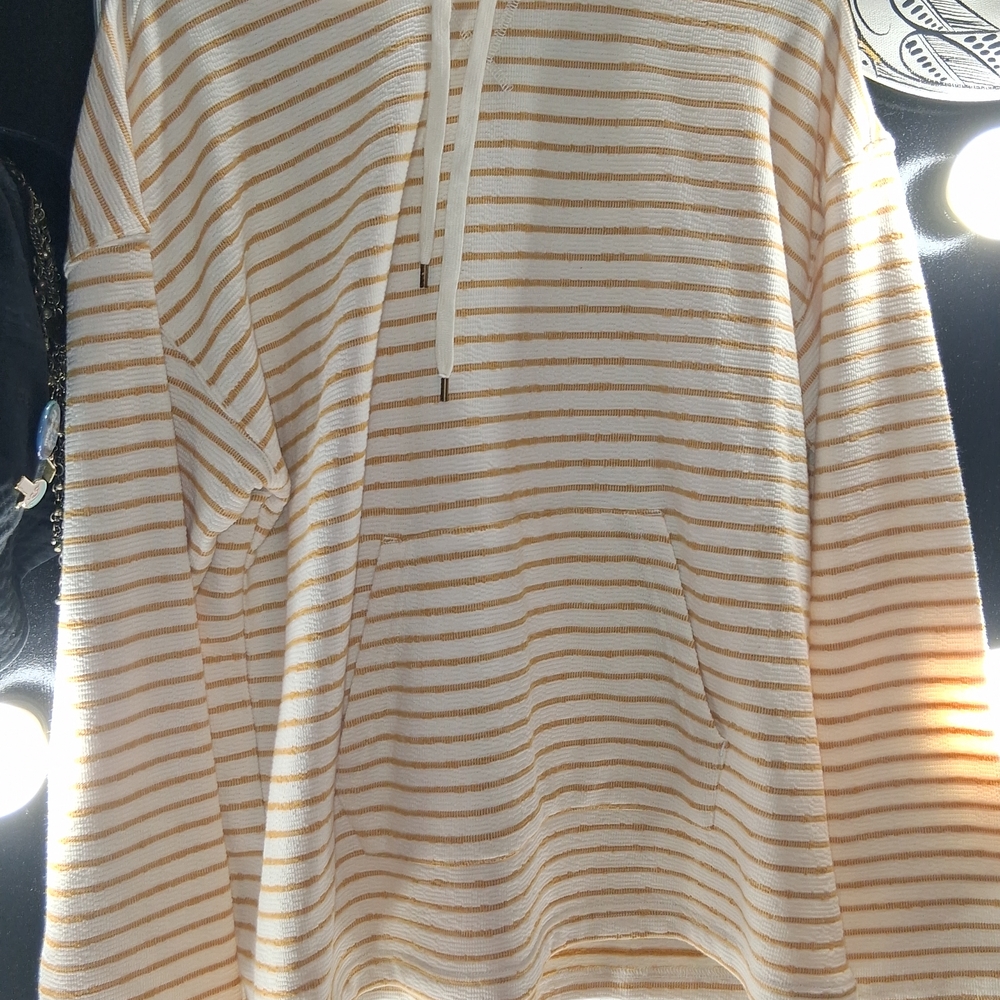 Chaps Beach Hoodie - Picture 5 of 7